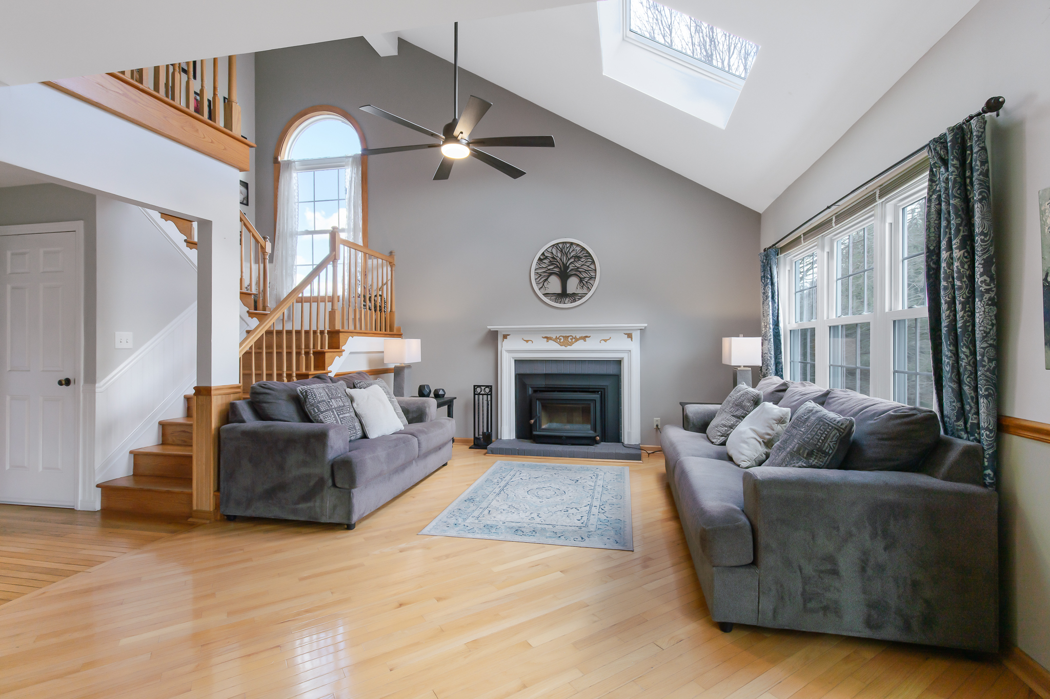 FamilyRoom2.jpg-FULL